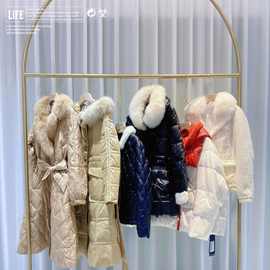 撤柜高品质大牌女装品牌折扣实体店直播货源批发尾货清货羽绒服·