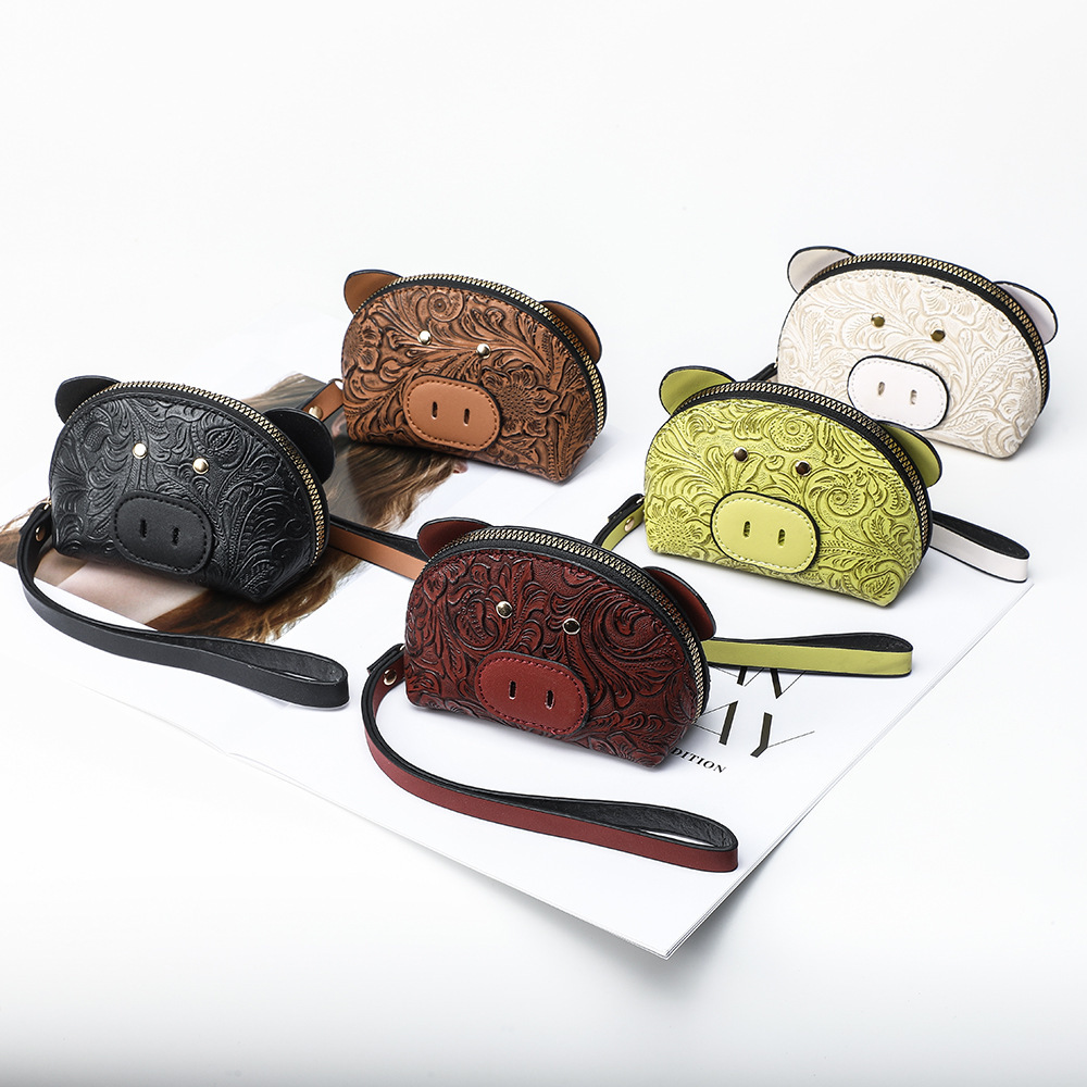 2025 nuevo cerdo de moda bolso de mano nicho retro bolso de mochila coreano simple y versátil hebilla de metal