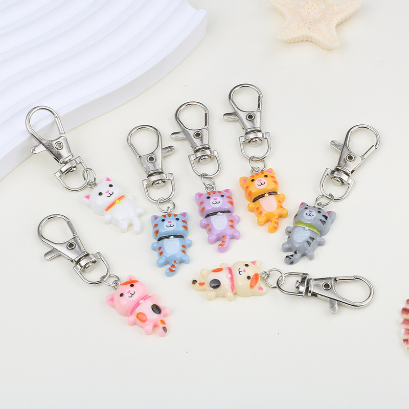 インホット販売かわいい猫キーホルダー漫画動物猫ペンダント DIY 樹脂アクセサリー招き猫ペンダントペンダント|undefined