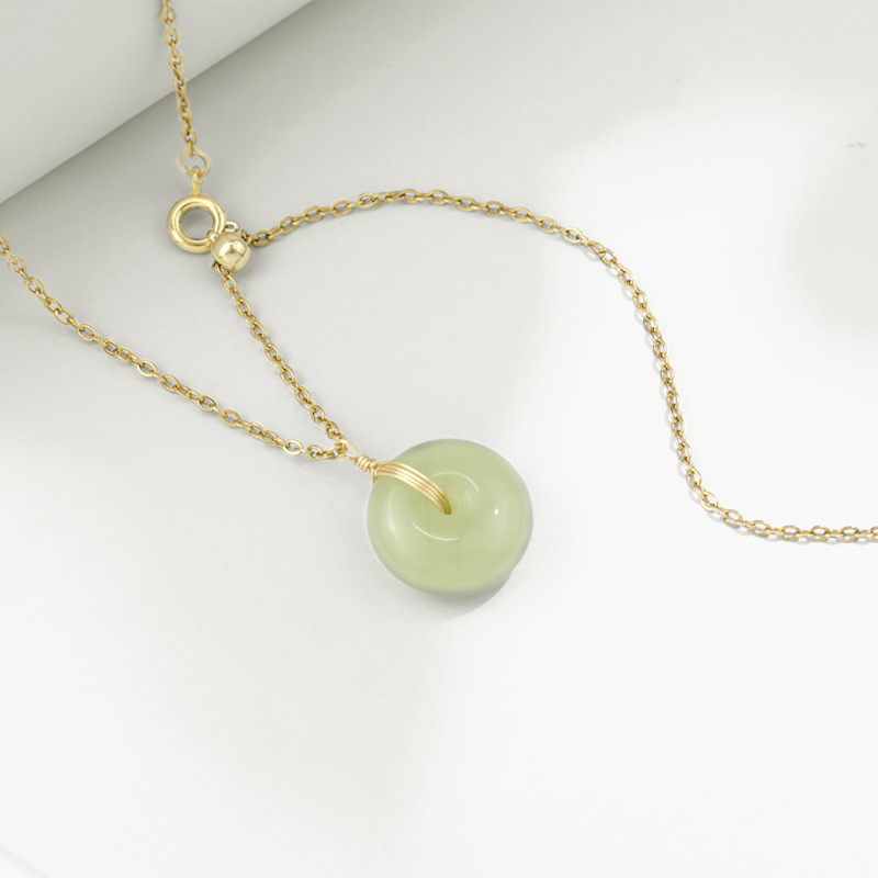 New Female Light Luxury Niche Hetian Jade Jewelry Long Life Lock Necklace Wholesale display picture 2