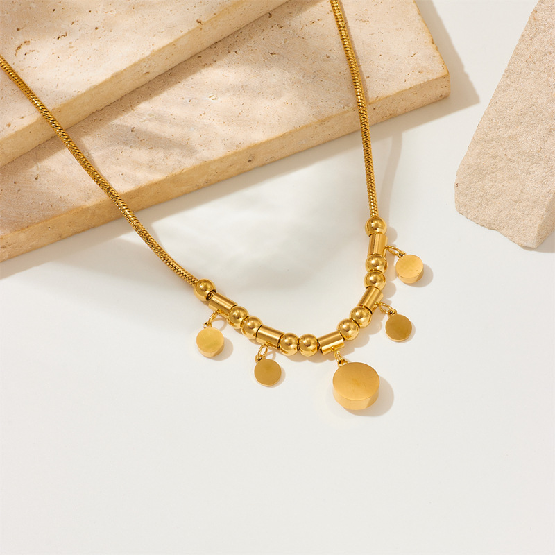 Necklace + Jewelry Quantity Holiday, Daily Occasion Wholesale Jewelry Simple Style Round Titanium Steel Jewelry Set