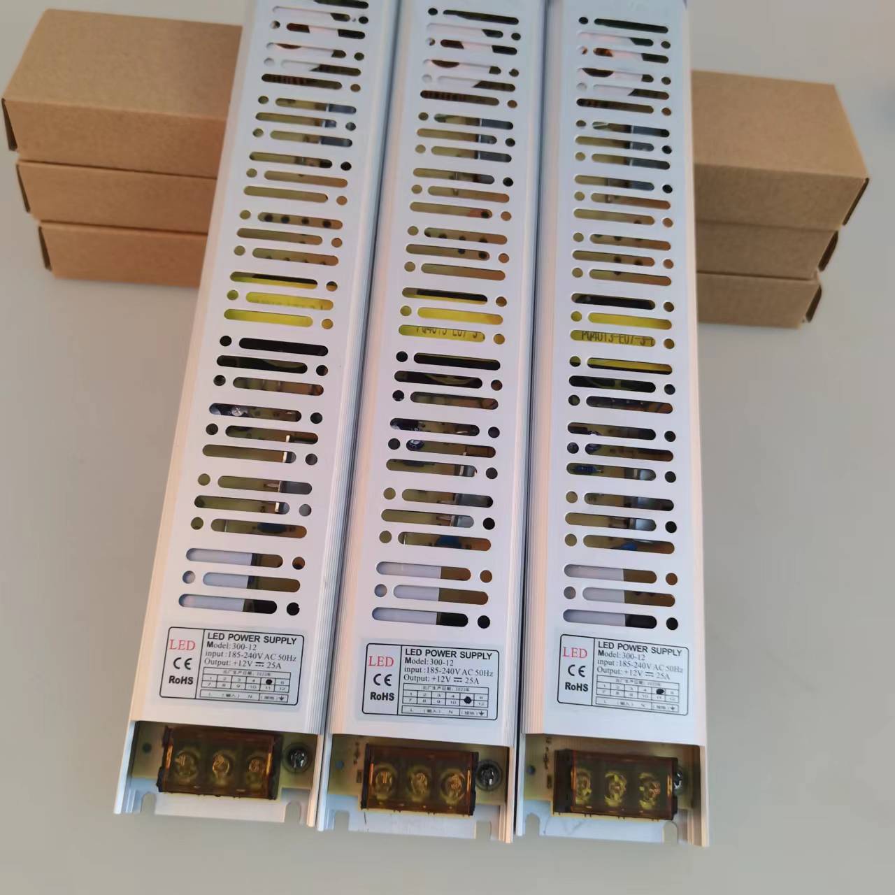 12V300W单管正极静音LED灯条线性灯展柜床头灯