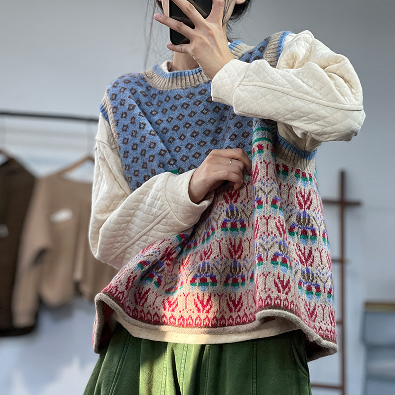 Artsy fresh knit sweater with jacquard curly-edged pullover vest