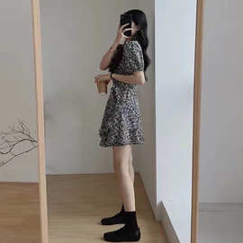 名媛胖mm大码女装连衣裙夏季a字裙感v领显瘦中长款夏款微胖连衣裙