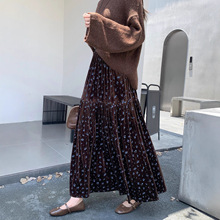 金丝绒碎花半身裙女秋2025新款高级感气质宽松显瘦垂感a字半裙