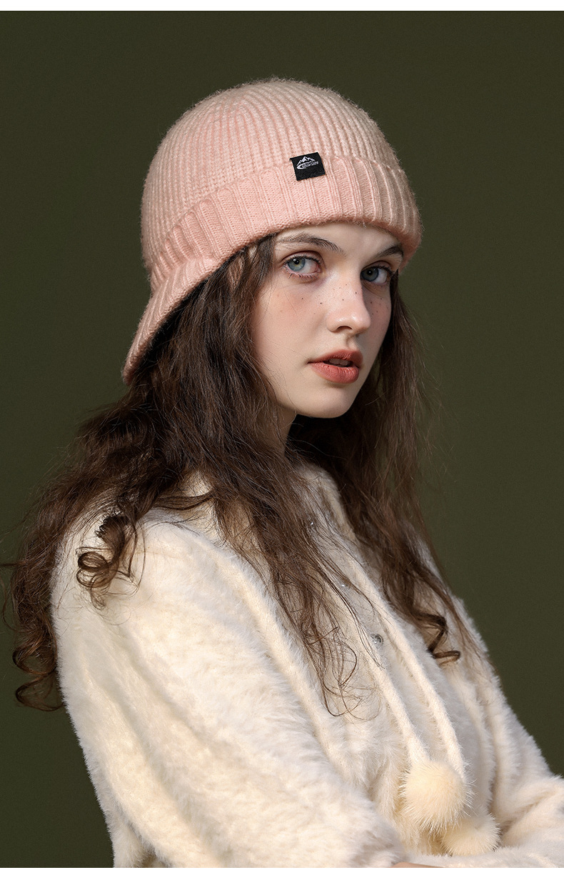 Gebreide damesmuts warme wintermuts met hoofdband van wol_voghion.com