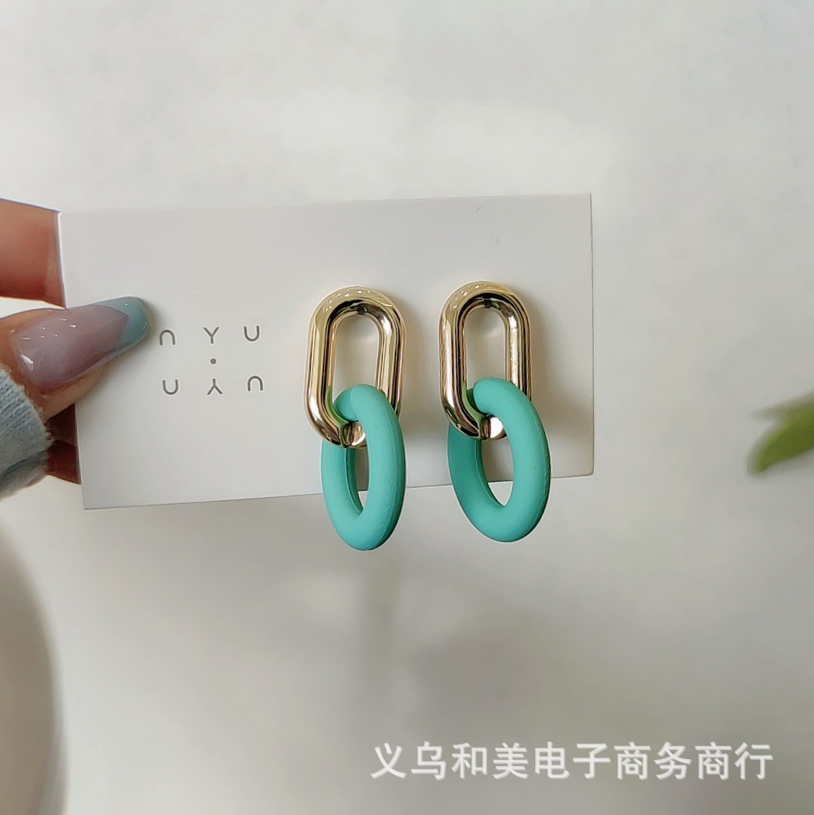 Spring and Summer new 2021 fresh candy color hollow round acrylic chain earrings niche sweet earrings