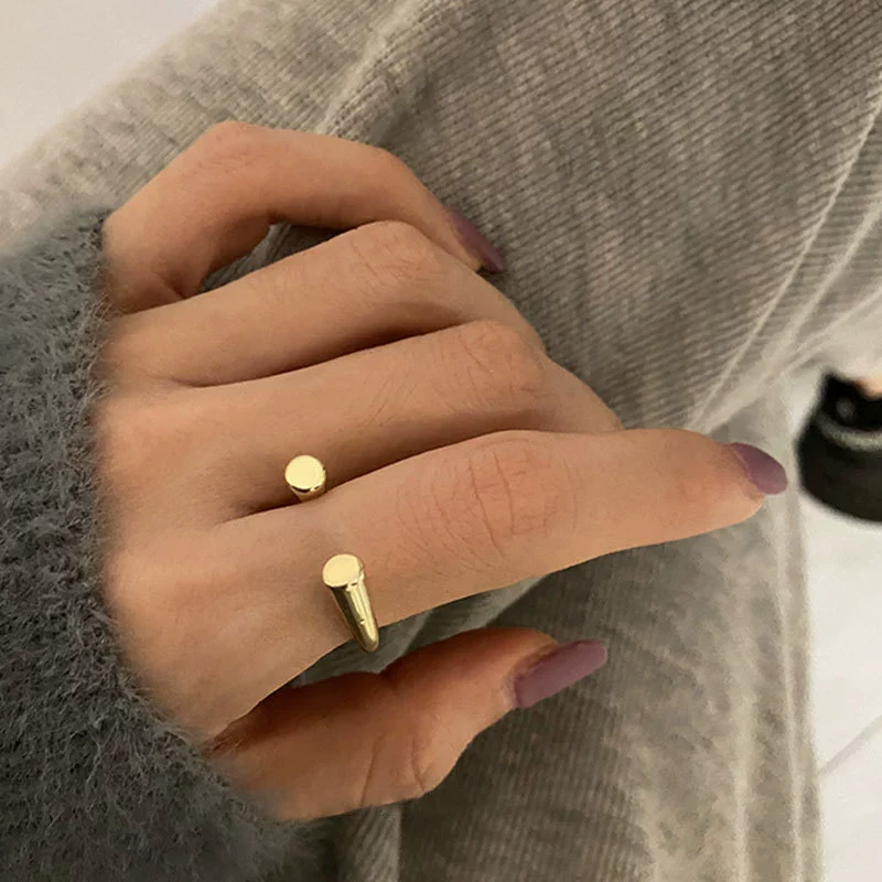 Модное металлическое кольцо one size с ярким дизайном, тренд сезона, регулируемое, стиль знаменитости