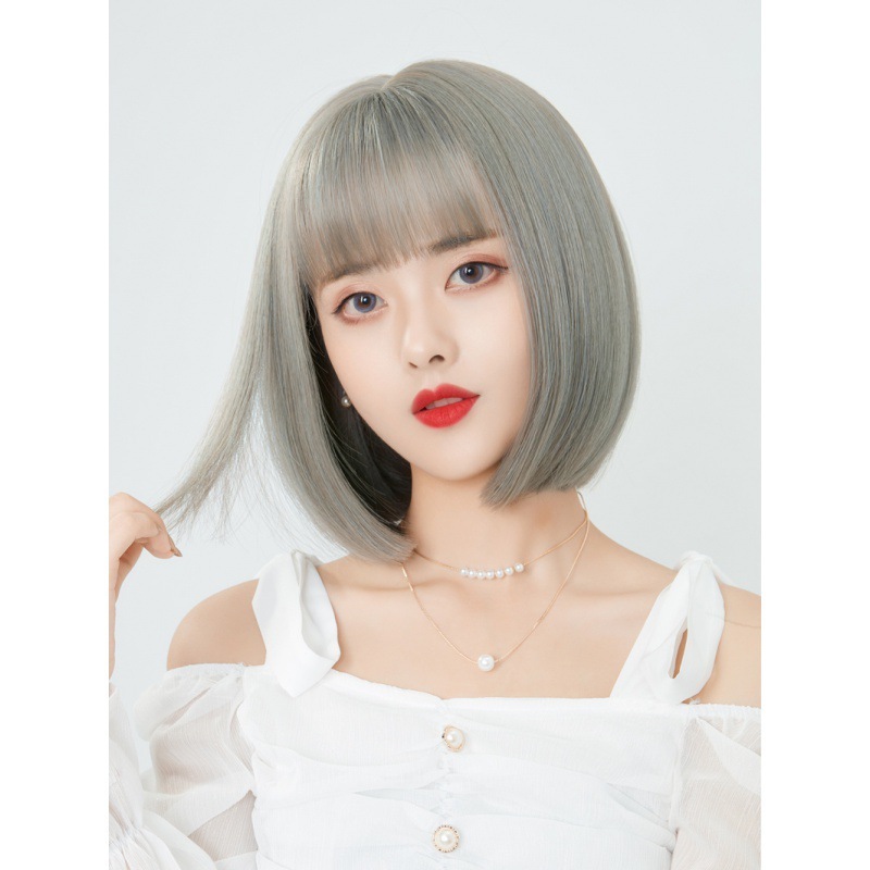 かつらの女性のショートヘアboboおばあさんの灰色の波の頭の丸い顔のネットの赤い髪のカバーの全体の頭のカバーの空気の前髪のストレートな髪の自然|undefined