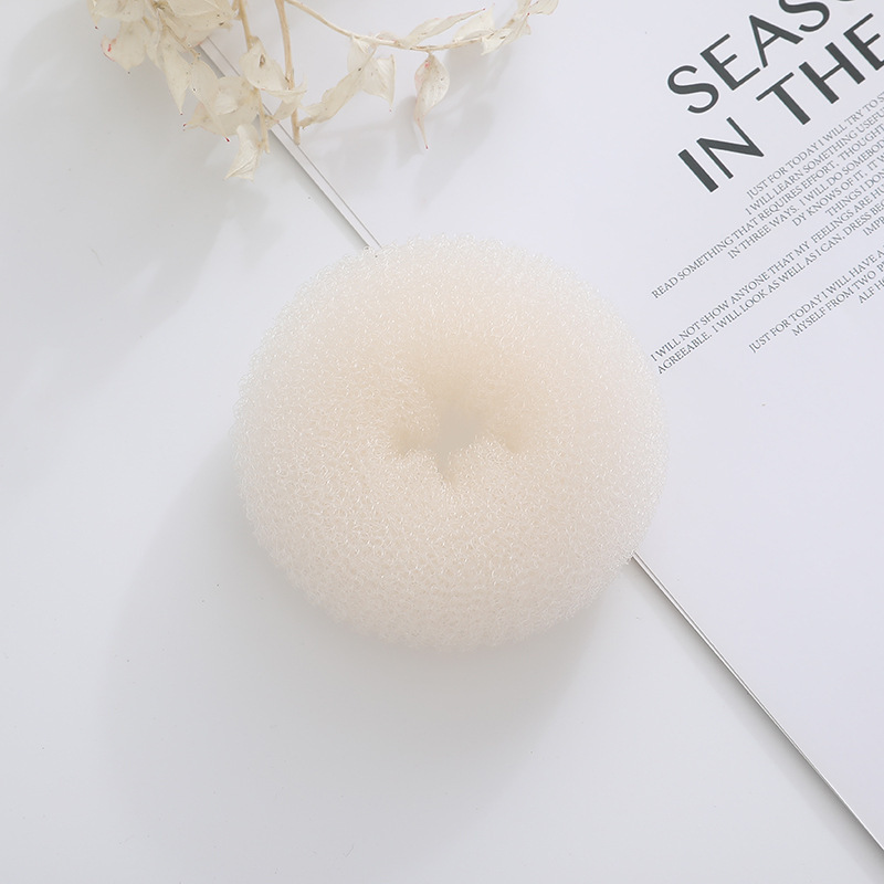 Fabricantes de bolos de cabeza de punto para el cabello atado adornamiento de cabello trenzado artefacto de donut anillo de cabello brote de flores herramientas de cabello