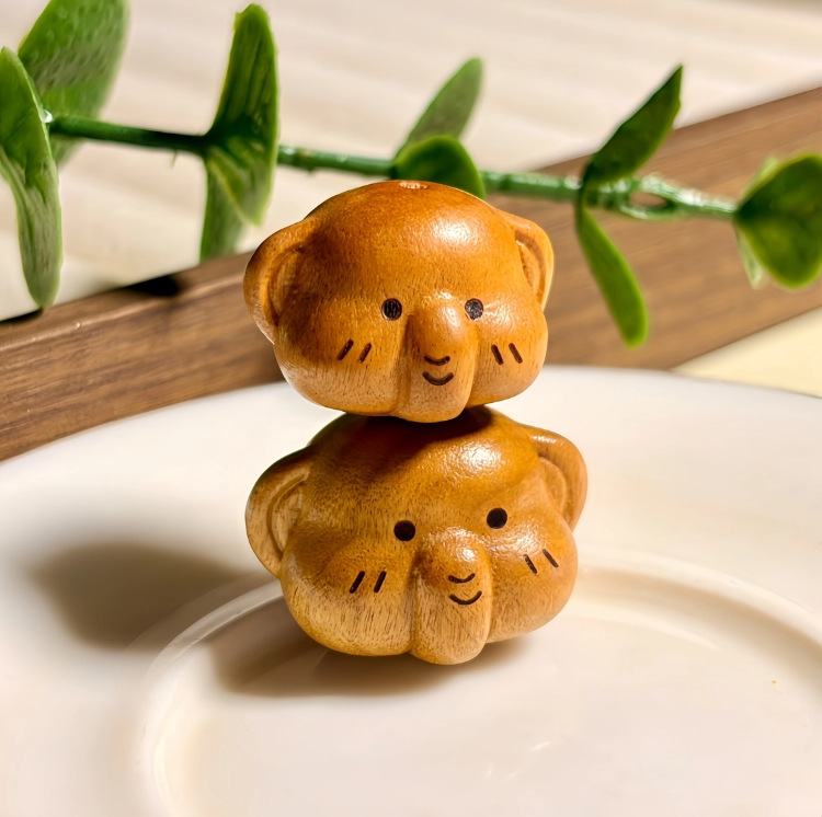 Old Peach Wood Carving Cute Little Elephant DIY Bracelet Spacer Beads Accessories Phone Chain Bag Pendant Creative Braided Rope Decoration