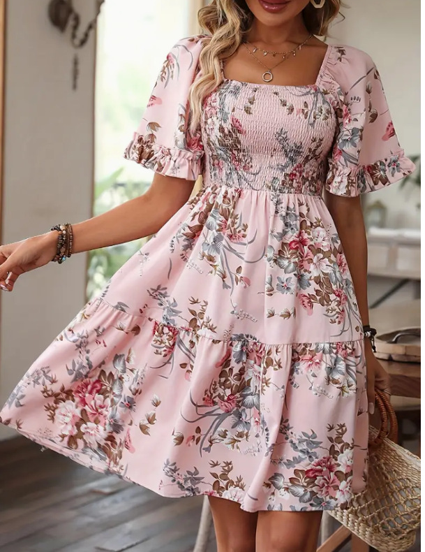 Floral Kleid Mit Eckigem Ausschnitt Und Gerafften Ärmeln_voghion.com