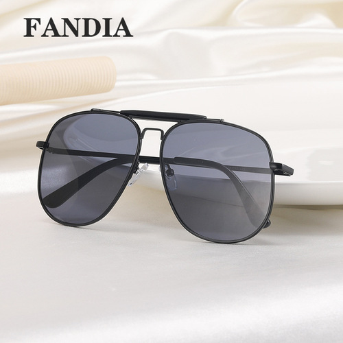 LQ93319 Amazon foreign trade European and American women's metal sunglasses candy-colored glasses sunglasses toad glasses