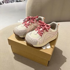 2025春秋新作滑り止めゴム底男女子供超軽量ネットレジャー通気運動靴幼稚園ブーム