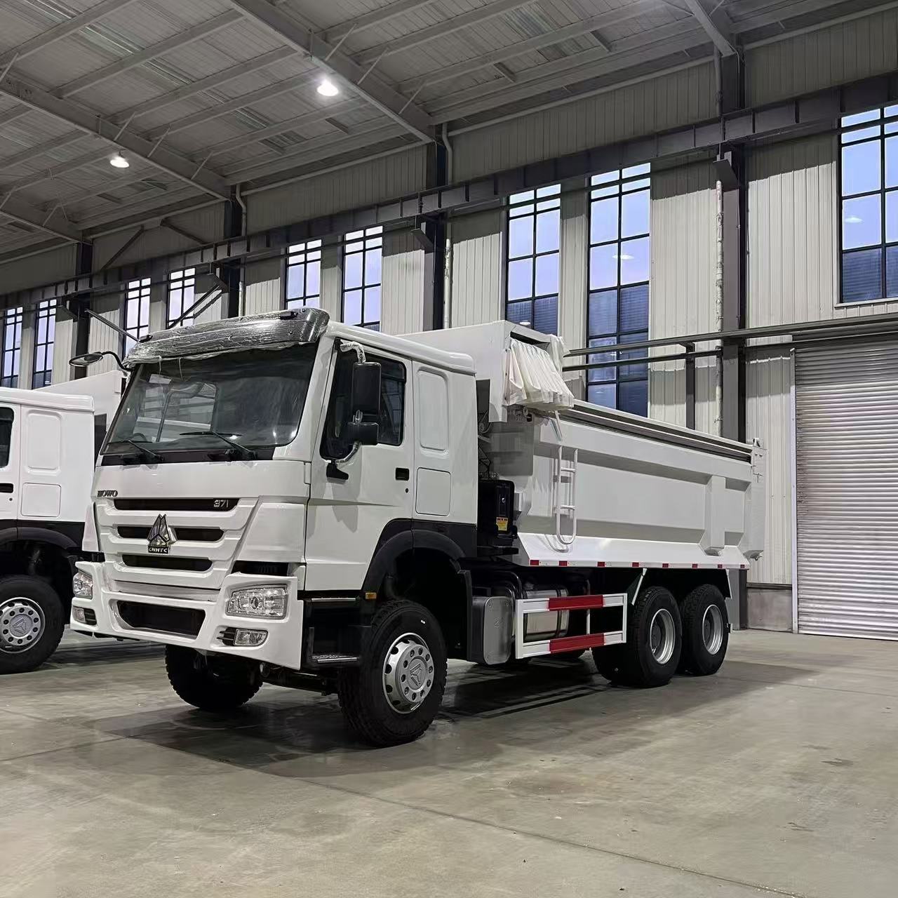 Sinotruck Howo 10-Wheel Dump Truck Factory Cross-Border Heavy-Duty Howo 371 Horsepower Dump Truck for Earthmoving