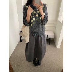 木四 复古立体刺绣花朵毛衣背心秋冬韩版宽松叠穿针织马甲女6580
