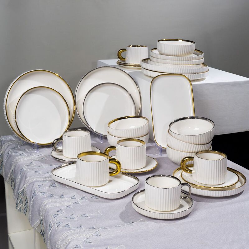 New High-End Ceramic Dinnerware Set, Light Luxury Bowl and Plate Set, Home-Use Premium Cup and Saucer Set, Complete Set with Gold Rim 32