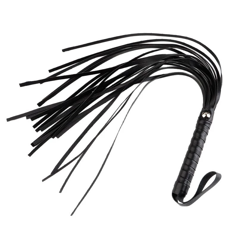 Sm fun men and women use whips to punish and train couples to flirt sp tools loose whips to tie up and have fun