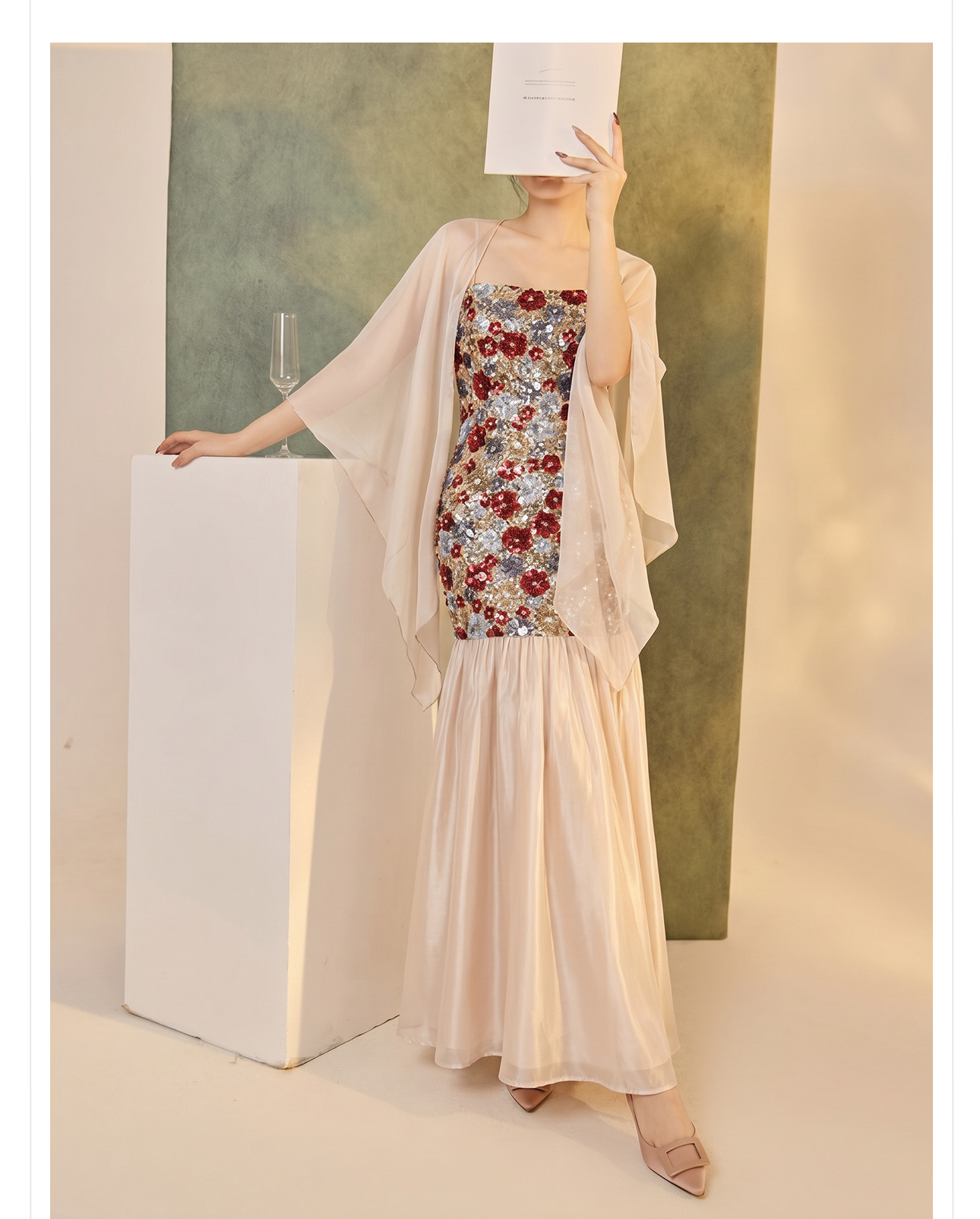 Bộ váy đầm dây thêu ren kết hợp áo khoác cardigan phong cách Trung Hoa mùa hè — Trang chủ, bộ đồ, đầm dây chi tiết 19