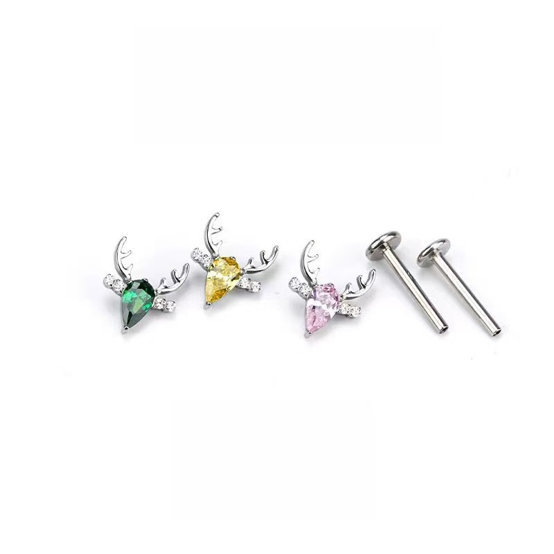 16G labret stud size and finish detail