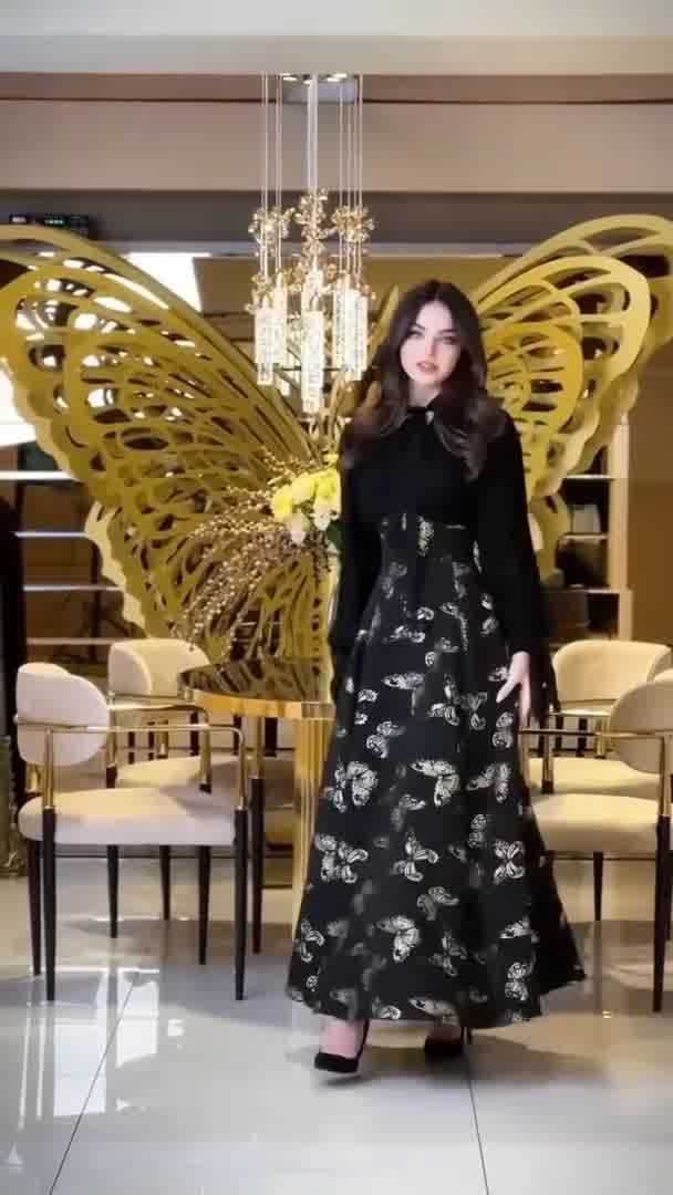 European American 2025 Spring Elegant And Noble Long-Sleeved Dynamic Romantic Style Gold-Embossed Long Dress For_ecoleips.com