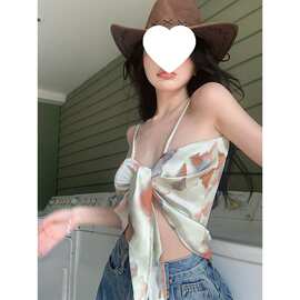 海边上衣穿搭外穿吊带背心女纯欲抹胸短款泰式辣妹晕染夏三角性感