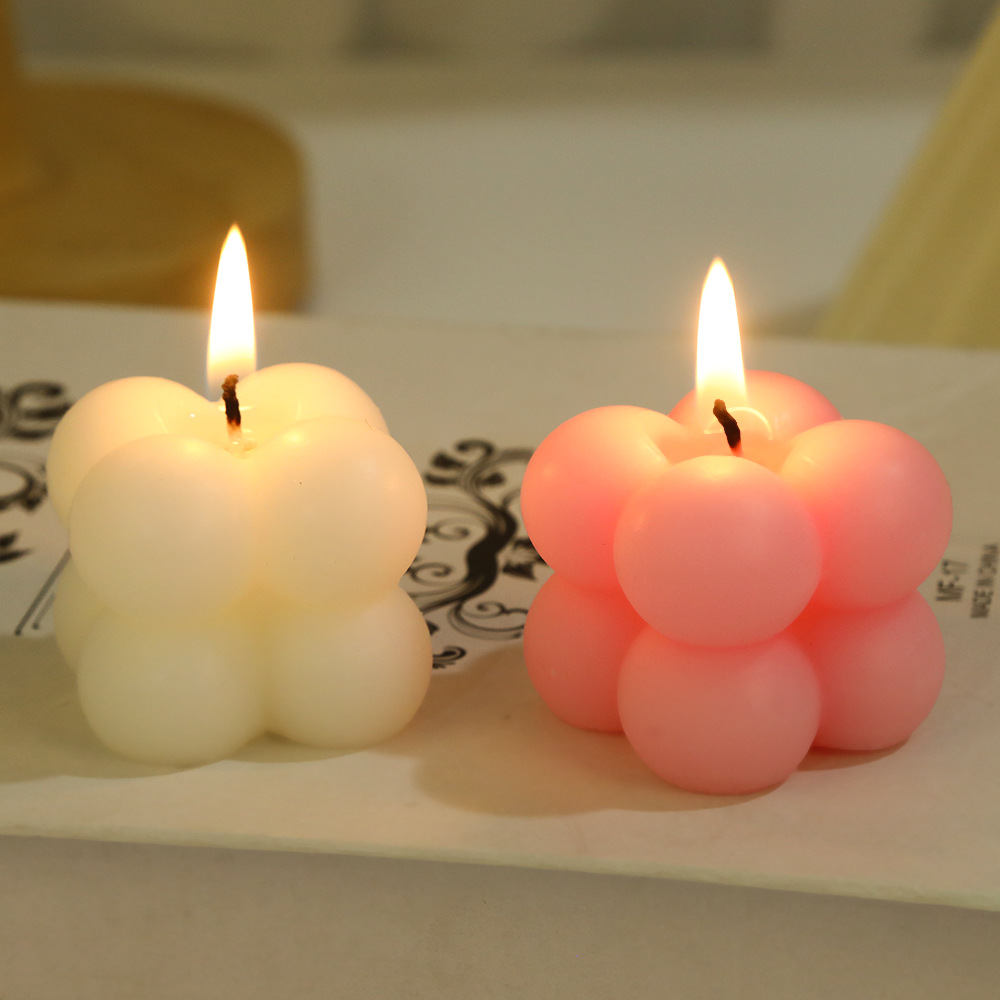 Cubo Rubik al por mayor creatividad casera hecha a mano adorable modelado burbuja fragancia pequeña vela regalo transfronterizo