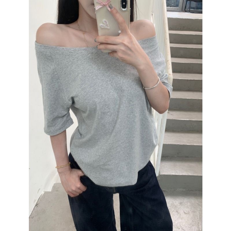 Primavera y verano nuevo estilo puro cuello inclinado hombro abierto camiseta de manga corta para mujeres verano suelta cubrir la carne delgada dulce caliente diseño de la camisa image 4