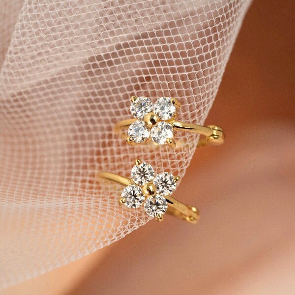 Sophisticated fresh brand elegant fashionable earrings