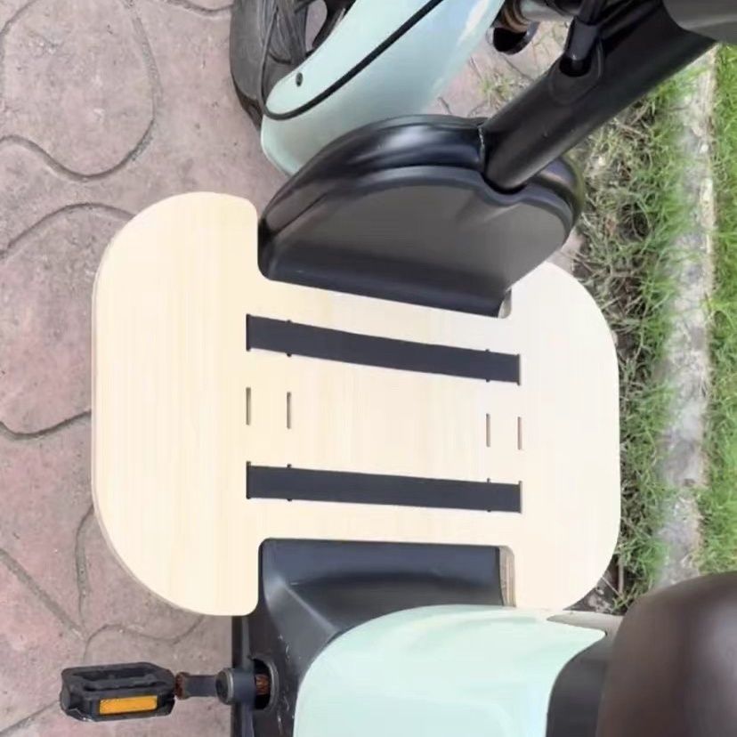Electric Vehicle Dog Accessory Extension Board for Large Dogs, Car Foot Mat Pedal, Pet Seat Board, Widened and Lengthened to Prevent Stepping Off