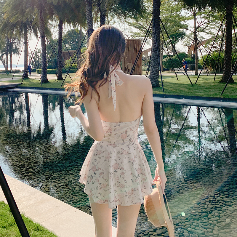 2023 nuevo traje de baño de las mujeres de alta calidad floral vestido de una sola pieza puro deseo halter traje de baño de primavera caliente