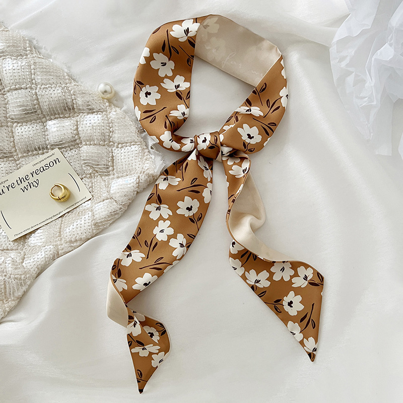 Желто-мультяшный цветок