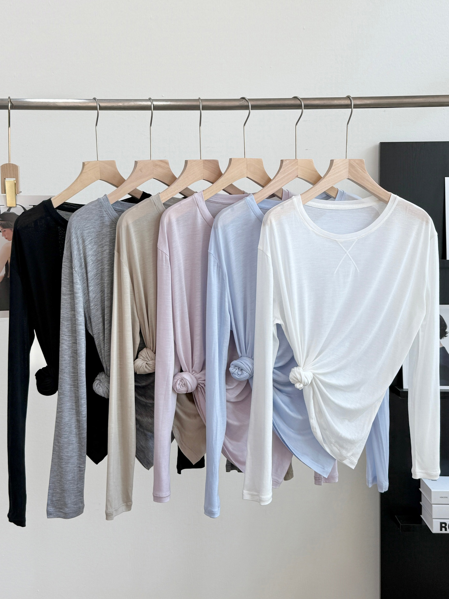 Lyocell Long-Sleeved T-Shirt for Women, Summer Thin Ice Silk Round-Neck Base Shirt, Loose Air-Conditioning Sun Protection Cover-Up Knitwear