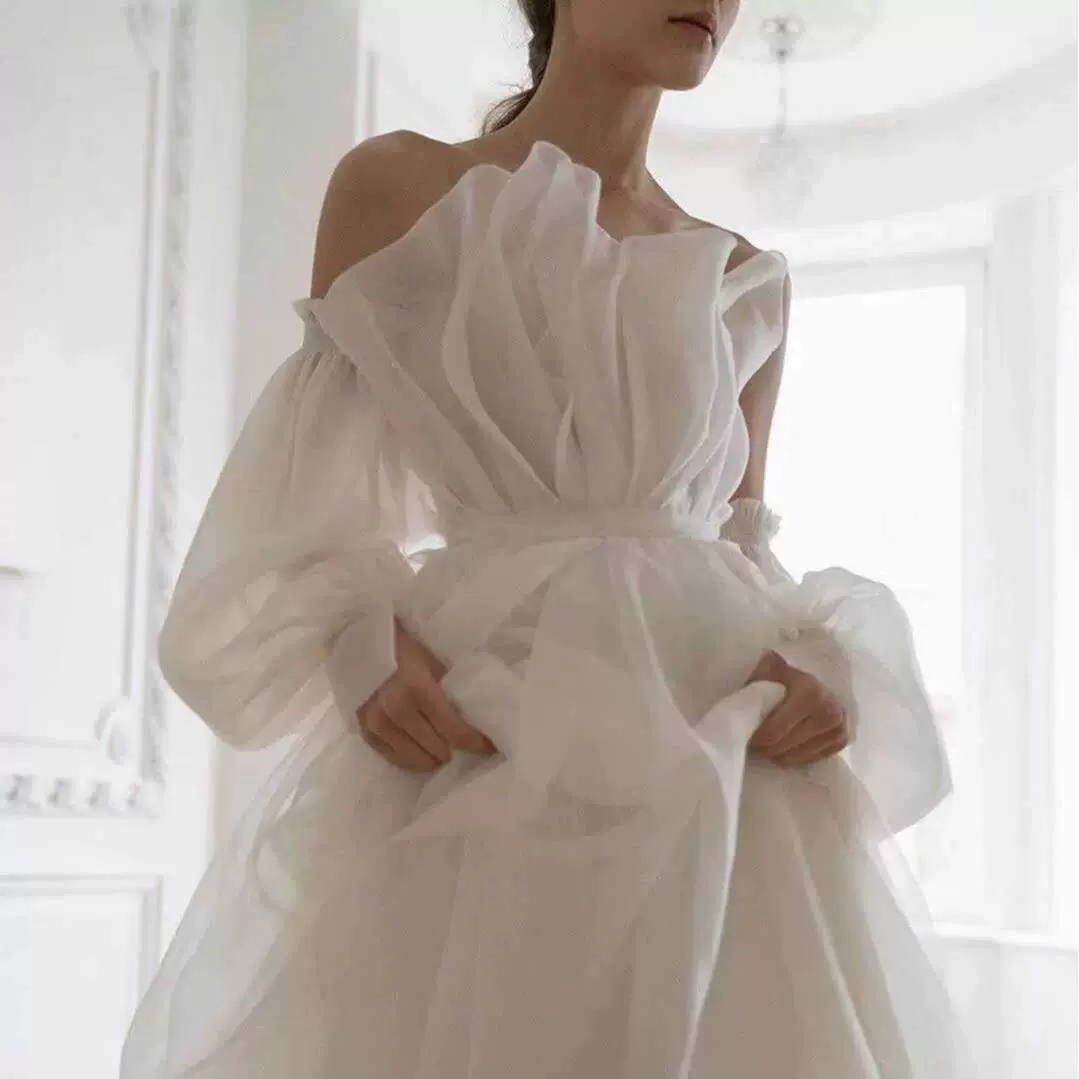 【曼语】白色缎面轻婚纱2026新款抹胸法式气质长袖旅拍婚纱