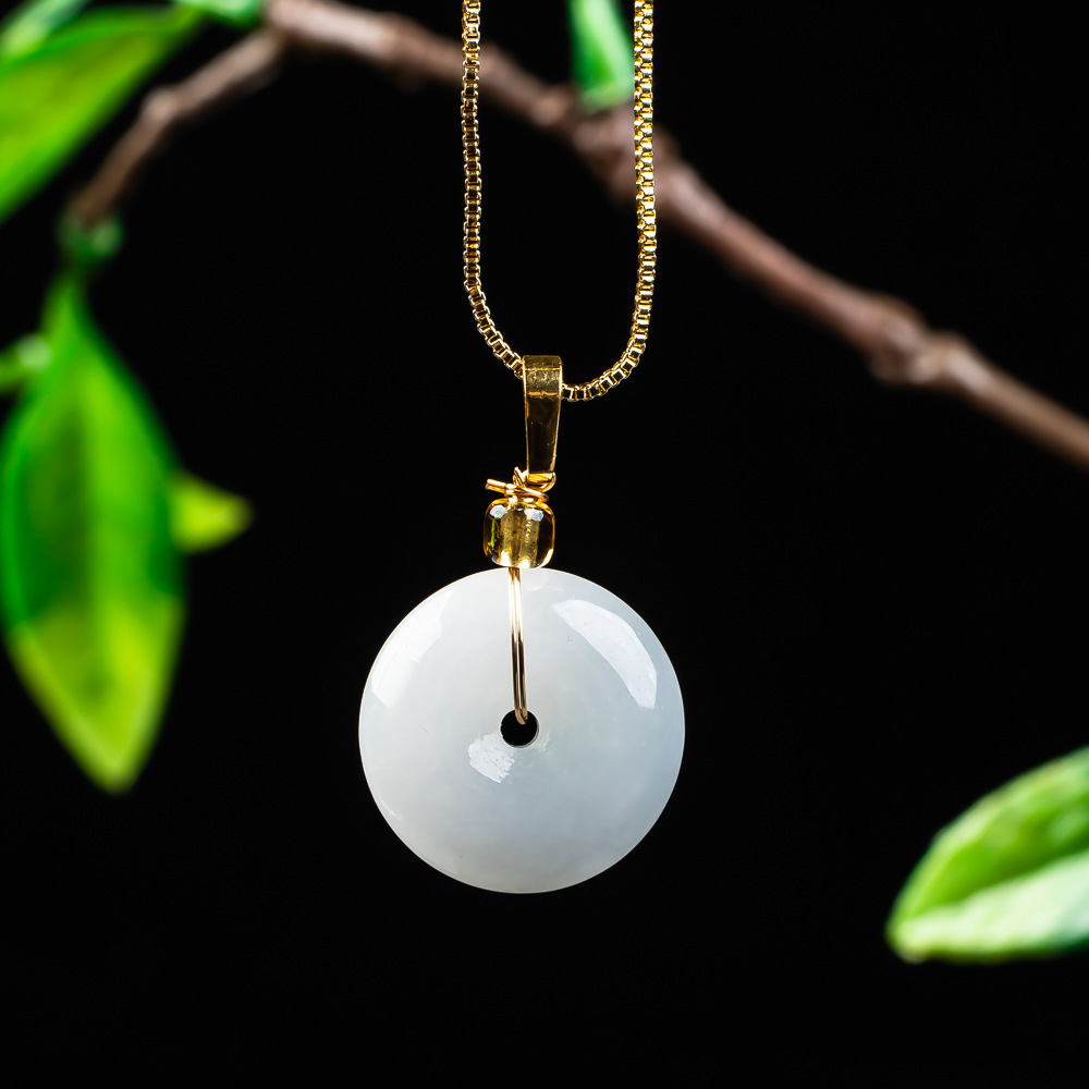 Genuine Burmese jadeite Grade A safety buckle pendant, exquisite jade necklace jewelry, men's and women's style, factory wholesale supply.