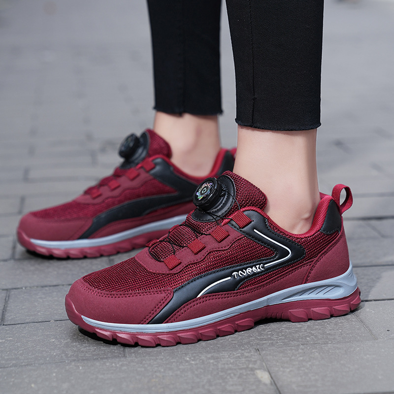 Nuevos zapatos viejos para hombres de malla de Mujer talla grande 48 zapatilla de deporte transfronteriza para hombres Jinjiang zapatos para caminar de mediana edad y ancianos hebilla giratoria transpirable