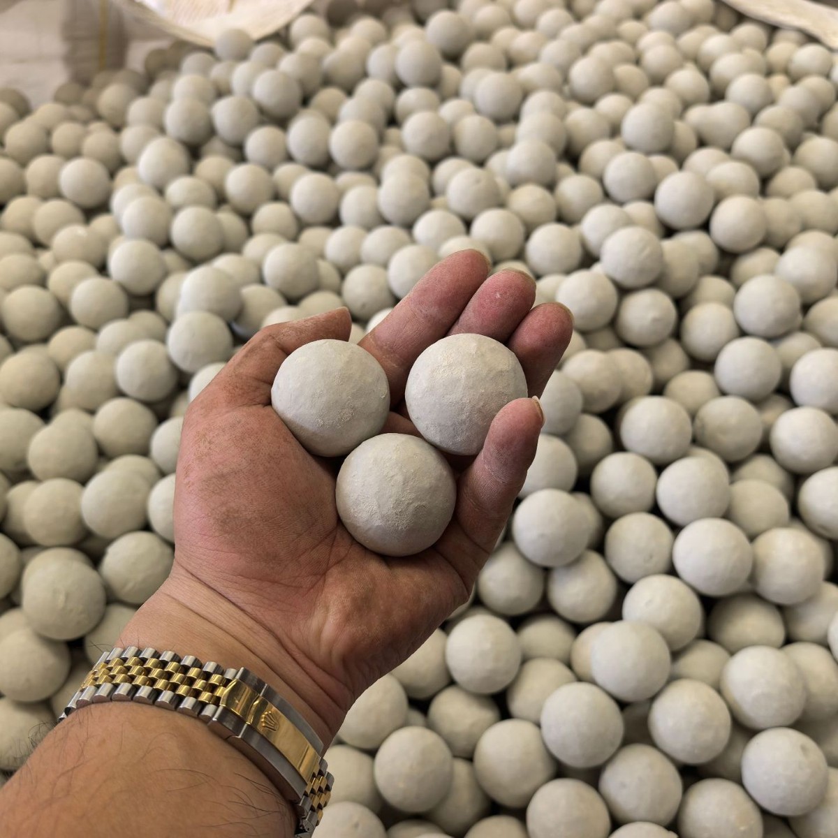 活性氧化铝球 催化干燥体 多规格粒径氧化铝球吸附剂 惰性球