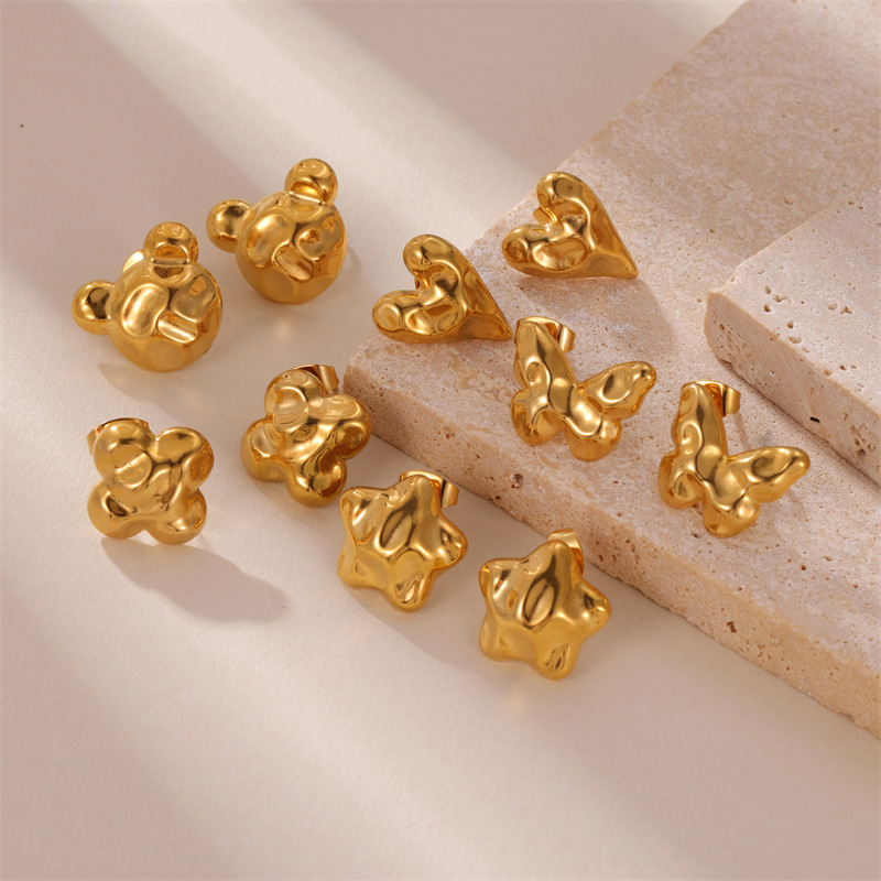 8g Weight 304 Stainless Steel Ear Needle Material Ear Studs Classification 1 Pair Quantity Holiday, Travel, Selfie Occasion 304 Stainless Steel Material Heart Shape, Flower Pattern Women's Gender Plating Design Elegant, Simple Style, Streetwear Style 1 Pair Elegant Simple Style Streetwear Heart Shape Flower Plating 304 Stainless Steel Ear Studs 1