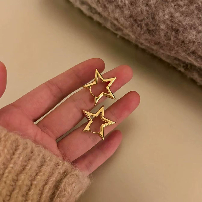 Серебряная игла, золотые универсальные ретро серьги, серебро 925 образец, интернет-знаменитость, стиль легкой роскоши, стиль высокого качества, яркий запоминающийся стиль
