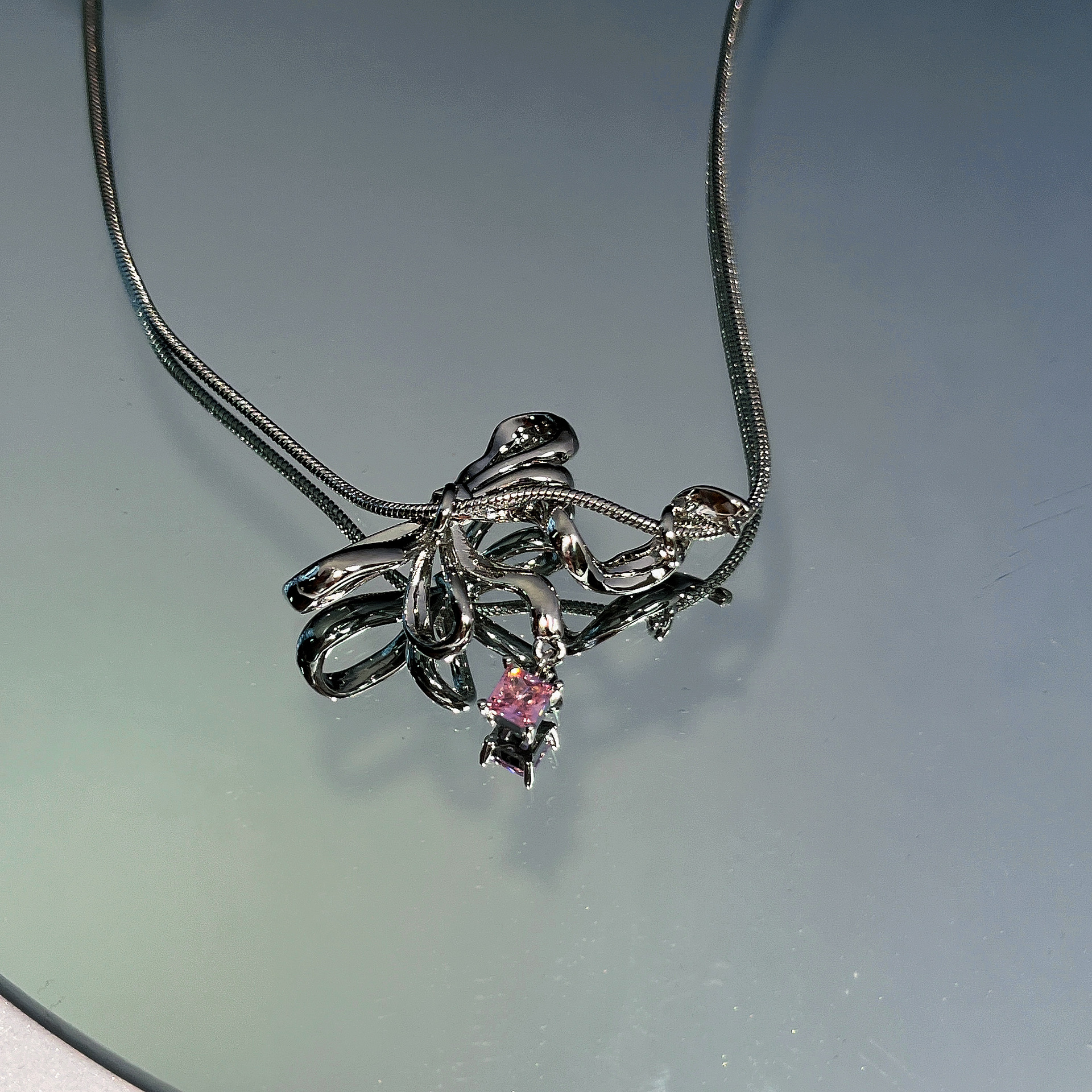 Fashion Bow Knot Alloy Inlay Zircon Necklace