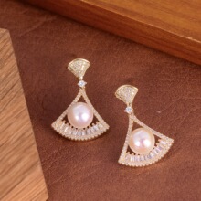 �¿�Сȹ�����ʯ�����������Ůʱ�и���������ݸ߼������ʶ�׹