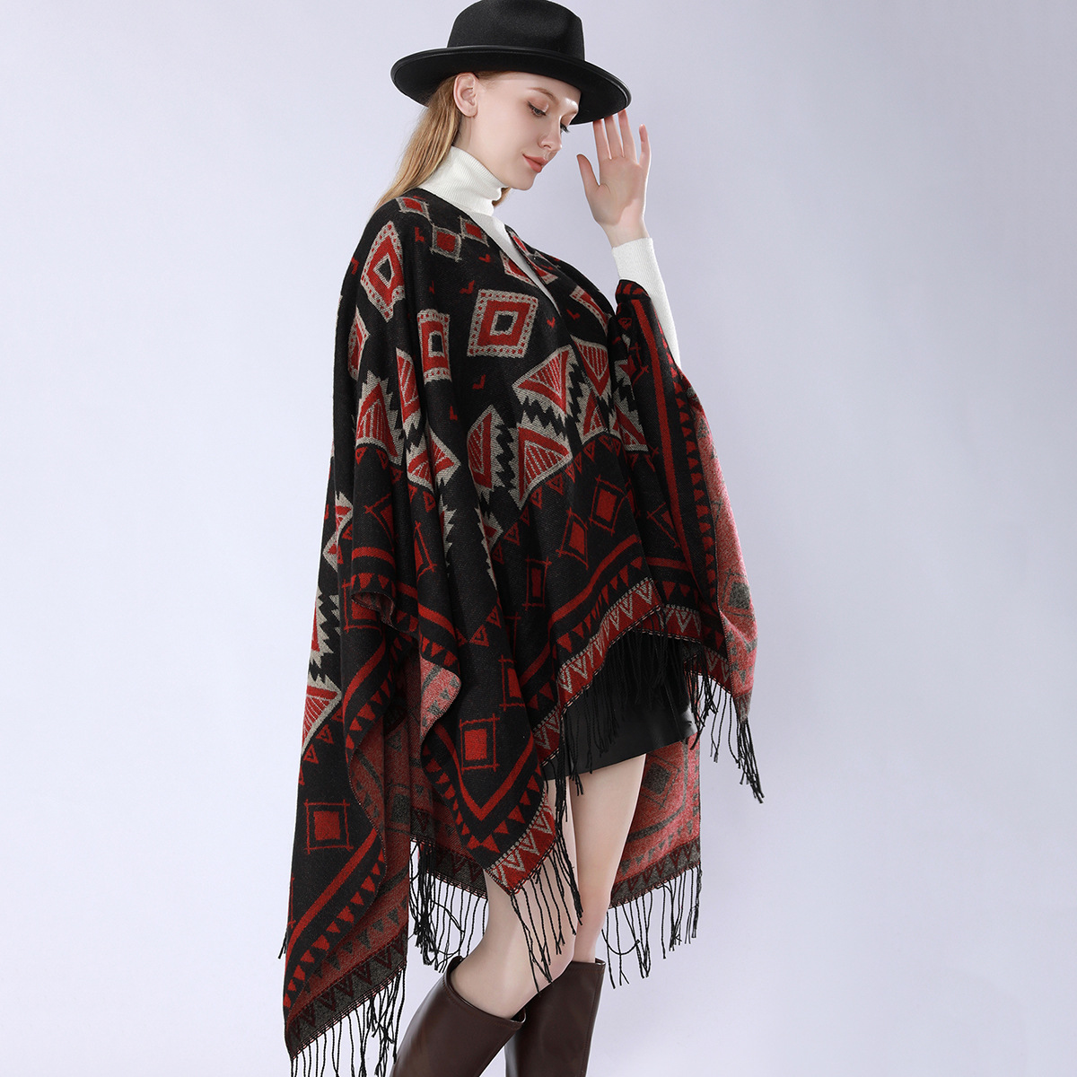 Nuevos productos transfronterizos de moda europea y americana mantel caliente multifuncional de alto nivel camisa capa de viaje simple con sombrero geometría