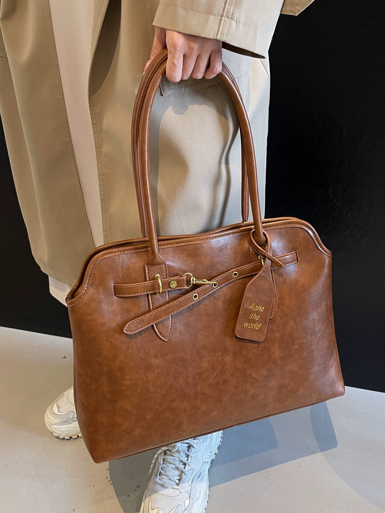 Retro handheld shoulder bag, underarm bag, high-end