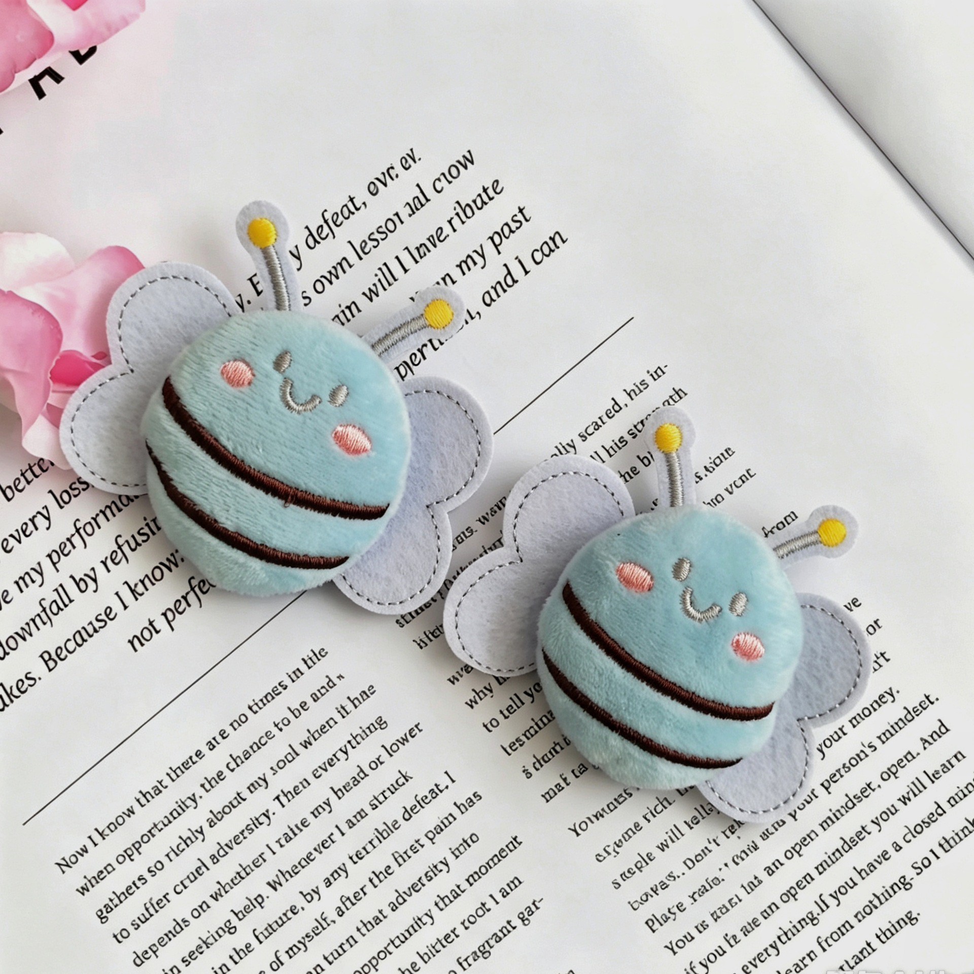 Cartoon Plush Cute Colorful Little Bee Doll Brooch-Style Pendant for Clothing, Shoes, Hair Accessories, Bags, DIY Accessories