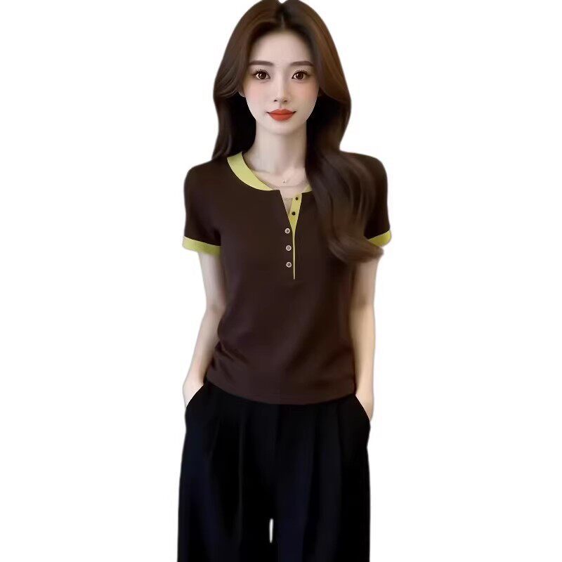Áo thun nữ cổ bán mở phối màu thanh lịch, dáng suông tay ngắn — Màu ảnh chi tiết 5