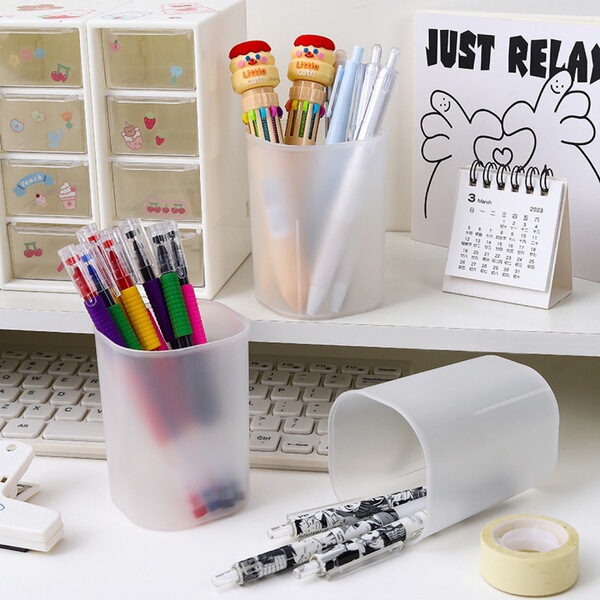 matte pens holder