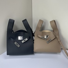 跨境女欧美轻奢小众设计凯*包夏季百搭通勤百搭高级感单肩斜挎包