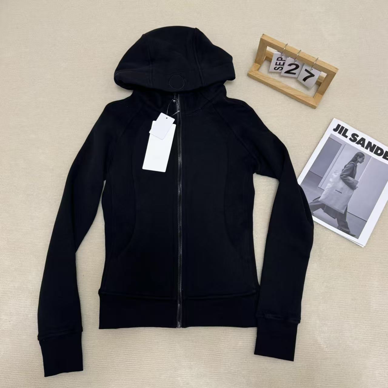 Black [same color code]