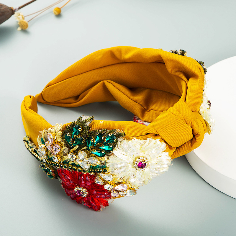 Retro Fabric Diamond Hand-woven Crystal Flower Headband Heavy Hair Accessories display picture 2