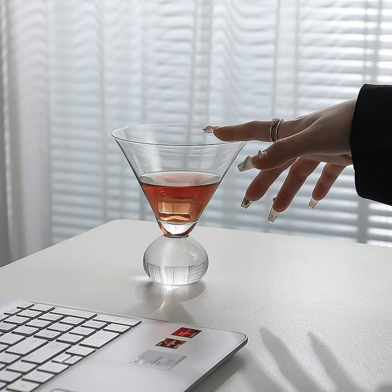 クリエイティブ金球カクテルカップ高颜値烈杯マティーニ円球ベースガラス杯透明グラス|undefined